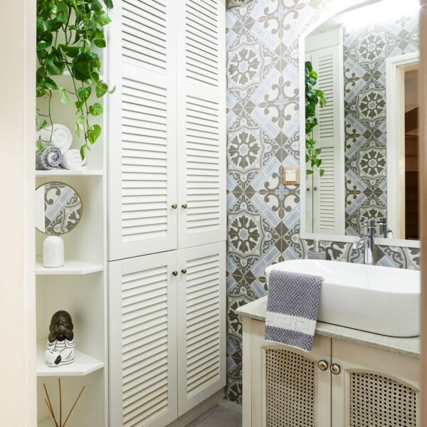 ESTIA Luxury Residence, bathroom