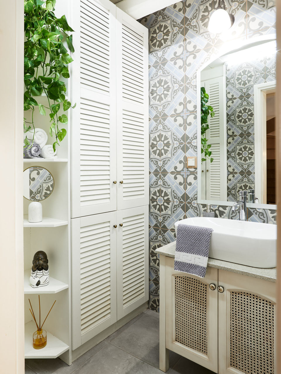 ESTIA Luxury Residence, interior view